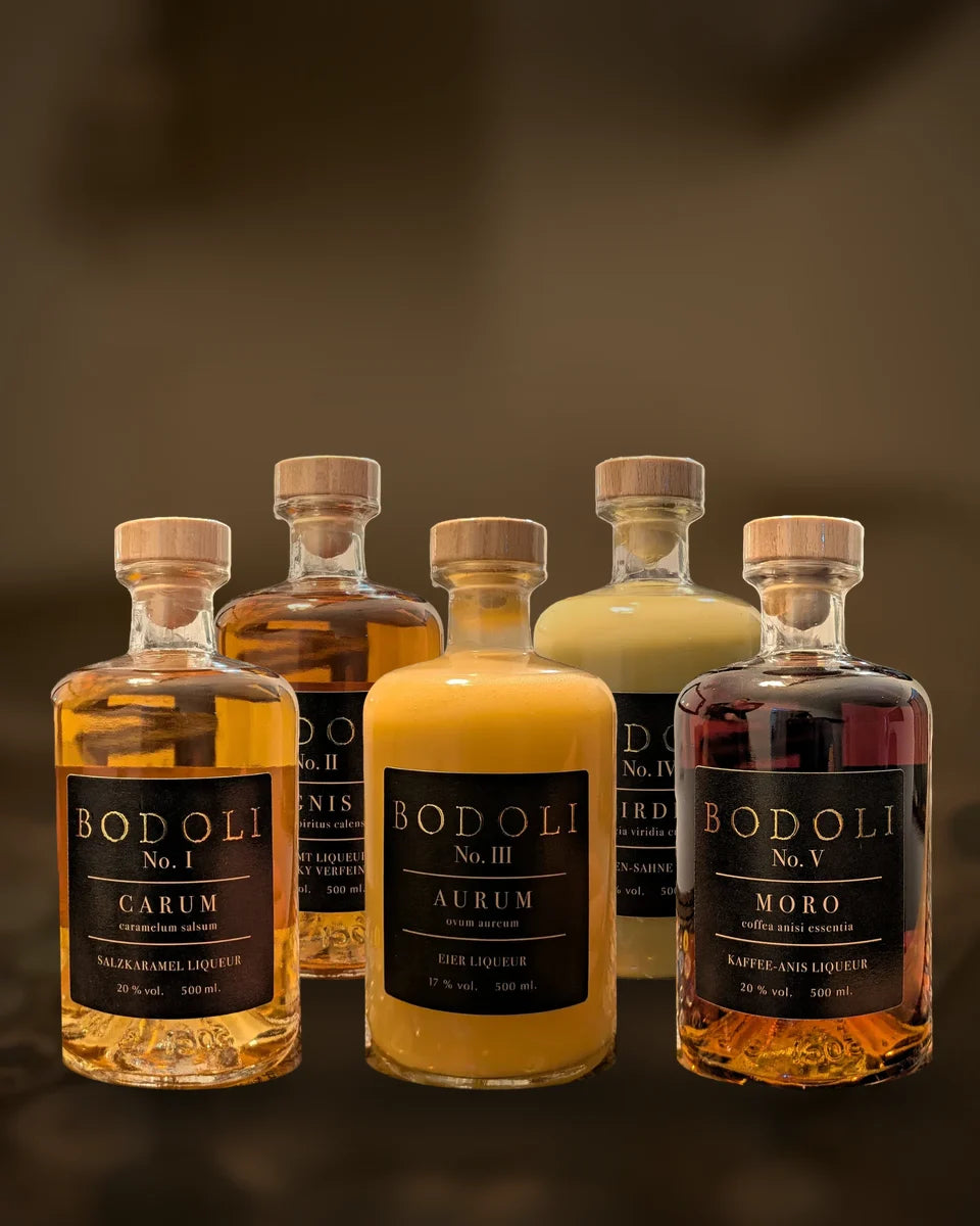 Liqueur-Linie No. I–V – CARUM, IGNIS, AURUM, VIRDIS und MORO als Set