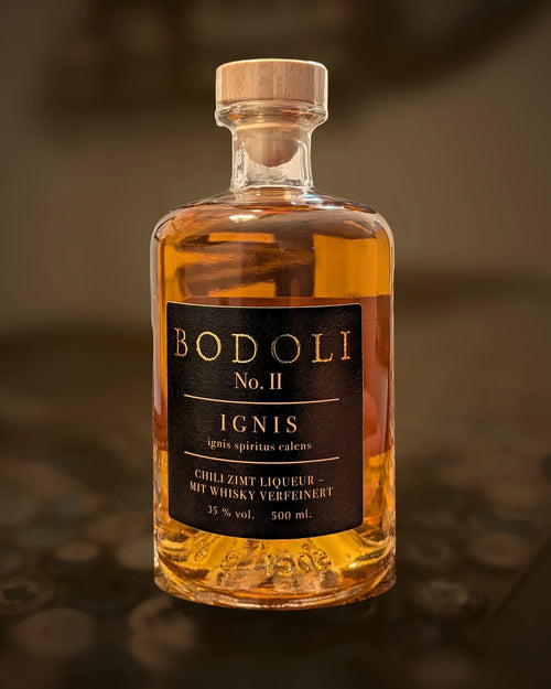 BODOLI IGNIS Chili-Zimt Liqueur – Flasche, Vorderseite